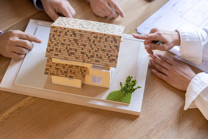 「安定した経営基盤」と「未来志向の社風」