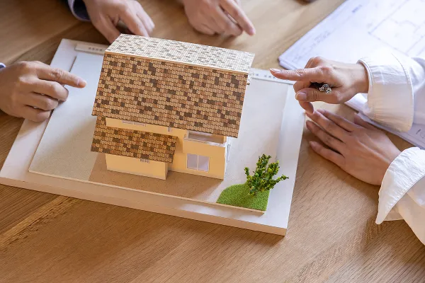 「安定した経営基盤」と「未来志向の社風」